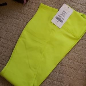 High-Waisted Solid Powerhold Legging